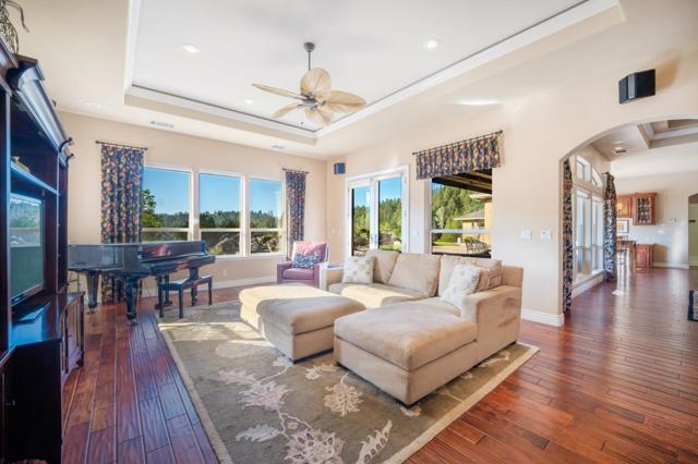 5500 Rio Cascada,  CA: https://media.crmls.org/mediaz/b5cdd806-816c-49d0-8c9c-e64e374ff8e5.jpg