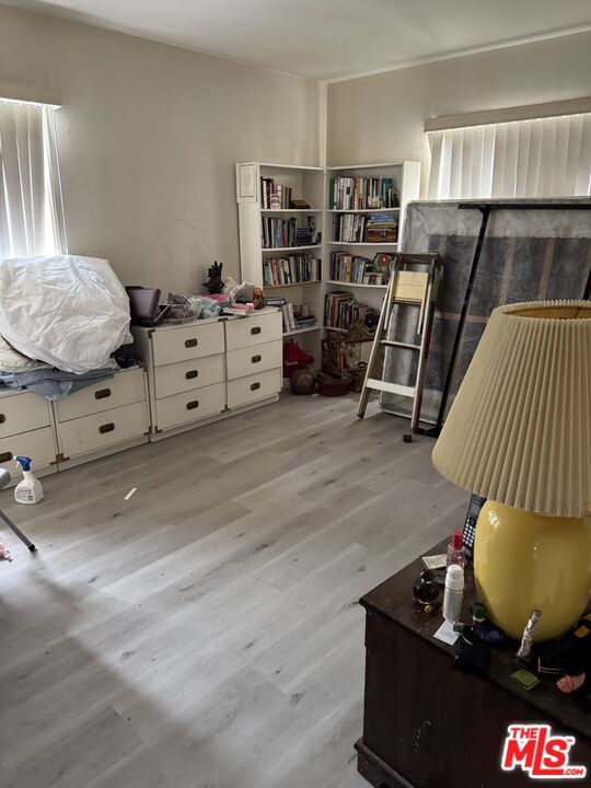 231 California Avenue, Santa Monica CA: https://media.crmls.org/mediaz/b5ce1952-3850-49b4-822b-2af75354642a.jpg