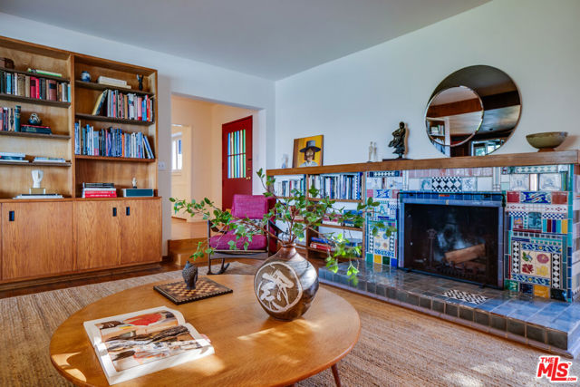 2020 Redcliff Street, Los Angeles CA: https://media.crmls.org/mediaz/b5ce618d-a0e4-4c77-9241-b03572e7d404.jpg