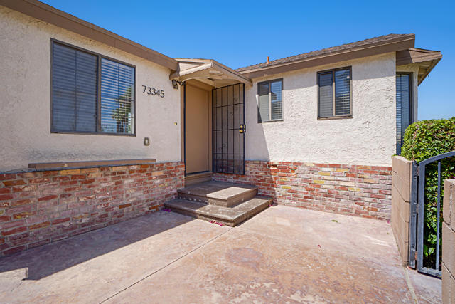 73345 Royal Palm Drive, Palm Desert CA: https://media.crmls.org/mediaz/b5cf9997-3547-4f8e-9418-14a10a4ba337.jpg