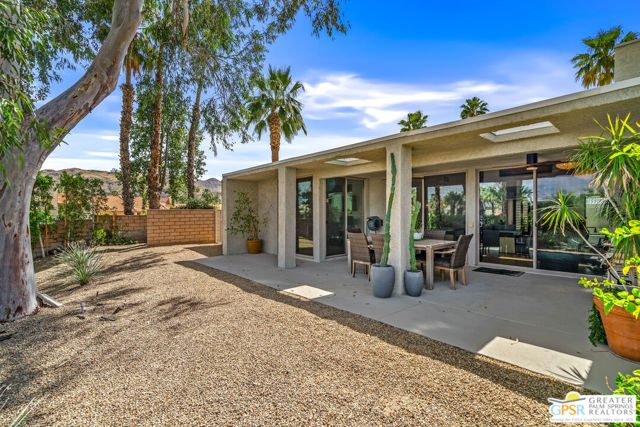 120 E Perlita Circle, Palm Springs, CA 92264