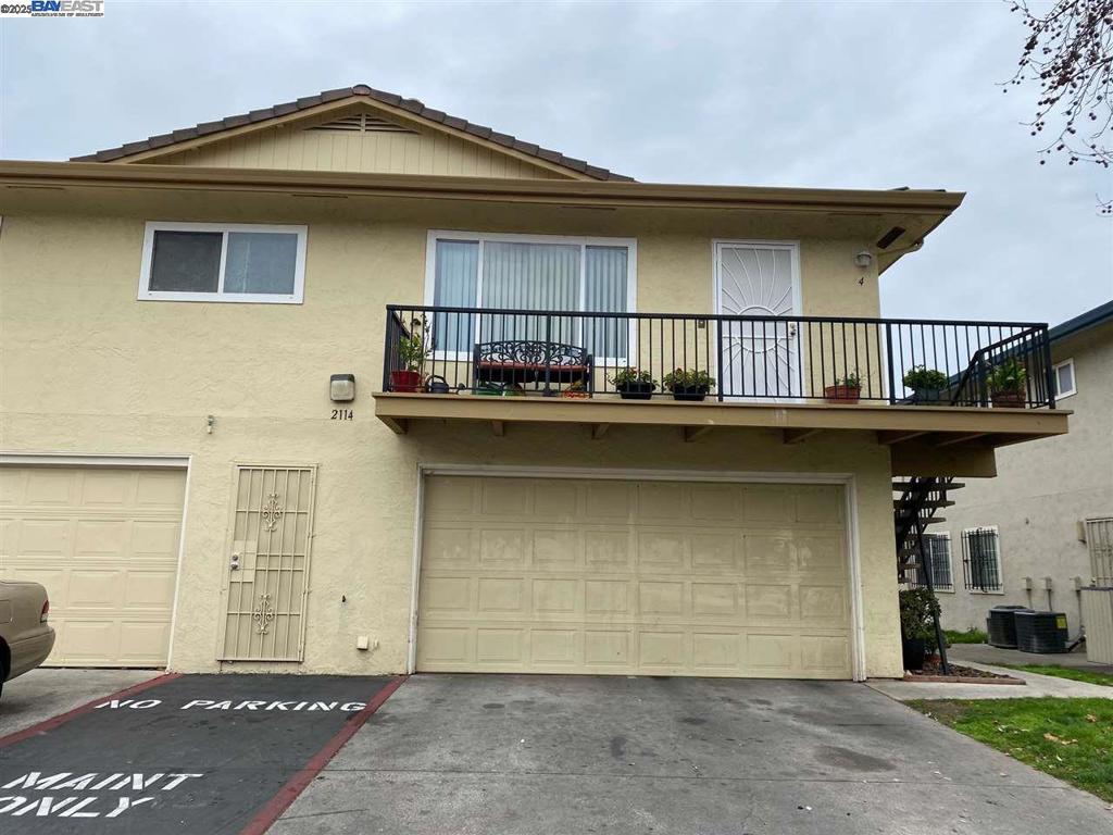 2114 Peppertree Way