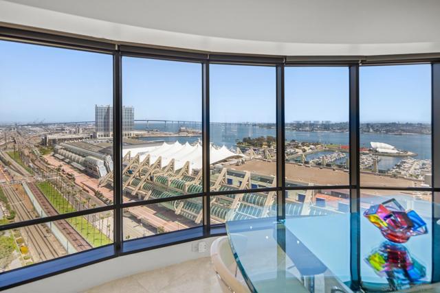 Image 11 of 51 For 100 Harbor Dr  2205