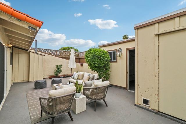 4174 Balboa Way, San Diego CA: https://media.crmls.org/mediaz/b5d201ec-89dc-422a-8c58-262c306c4826.jpg