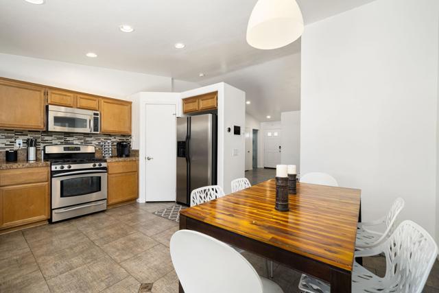 47375 Mangrove Street, Indio CA: https://media.crmls.org/mediaz/b5d25501-1ade-4143-ae3e-63b47350169e.jpg