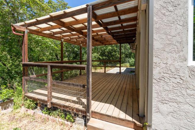 24895 Skyland Road, Los Gatos CA: https://media.crmls.org/mediaz/b5d2917a-db0f-472b-b614-a8a4d97bc8bf.jpg