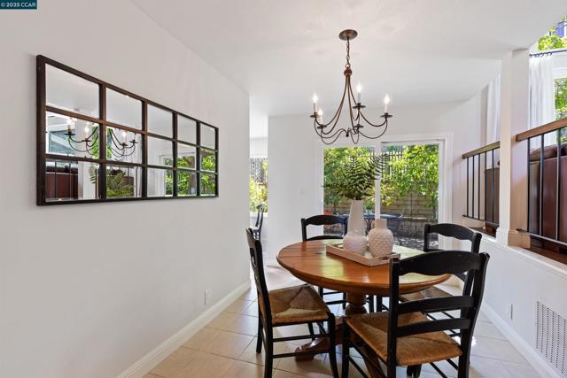 1513 Siskiyou Dr, Walnut Creek CA: https://media.crmls.org/mediaz/b5d2b850-8ba6-494c-af31-244db3ccdfa0.jpg