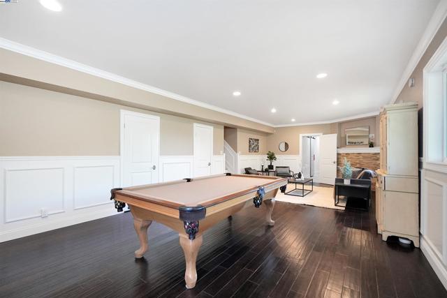 3218 Oakes Dr, Hayward CA: https://media.crmls.org/mediaz/b5d2b9e8-27ec-4a36-a170-0aab619eab7a.jpg