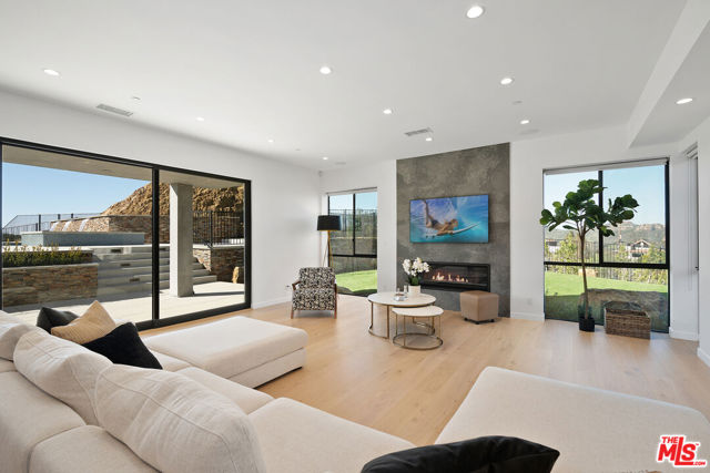 717 Latigo Canyon Road photo 4