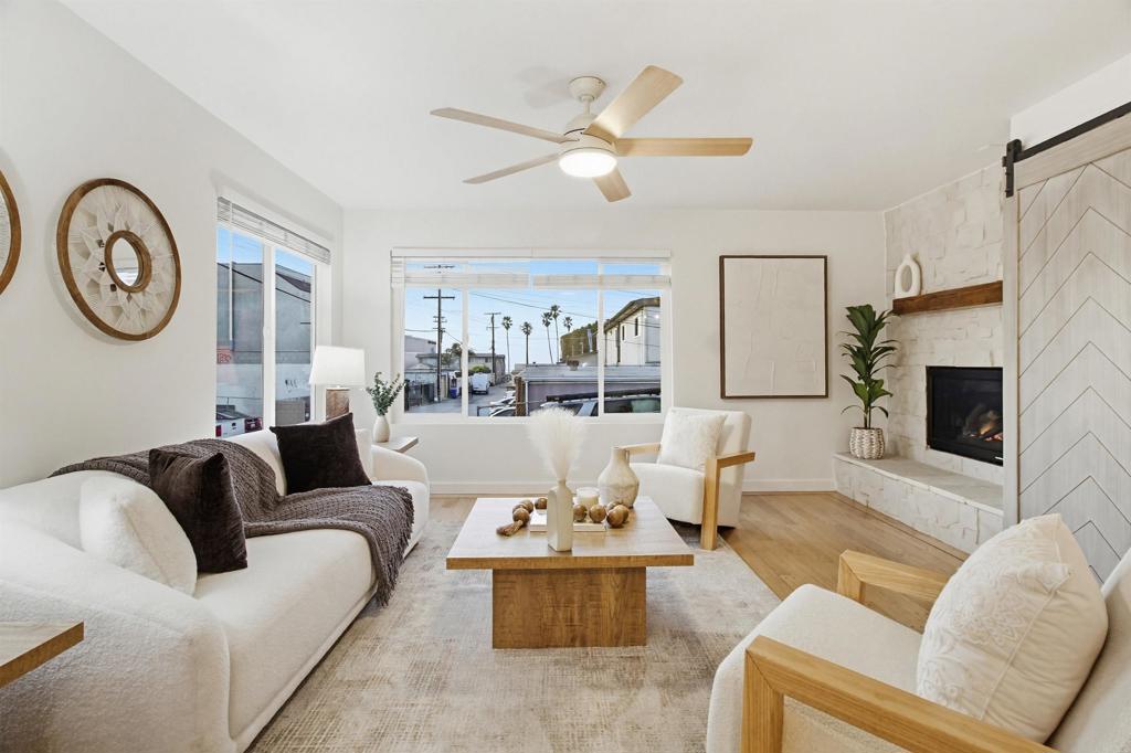 5027 Santa Monica Avenue - photo 8