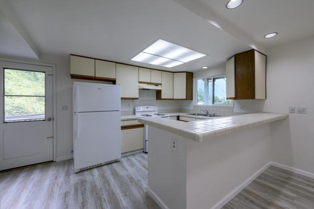 740 Loma Prieta Drive, Aptos CA: https://media.crmls.org/mediaz/b5d534e5-72e1-4c1a-a9eb-b6e7042294aa.jpg
