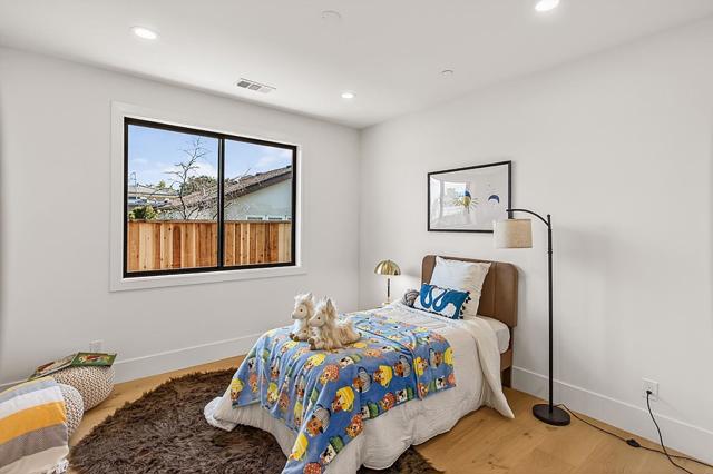 18645 Paseo Lado, Saratoga CA: https://media.crmls.org/mediaz/b5d84297-6f00-498b-8335-04e3e4176c50.jpg