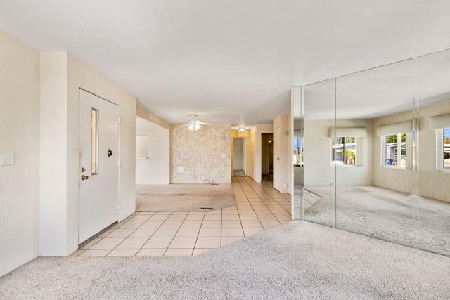 39551 Hidden Water Place, Palm Desert CA: https://media.crmls.org/mediaz/b5d86161-0345-4410-b5ab-41d056b34048.jpg
