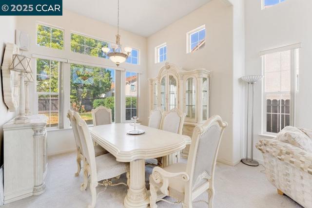 4305 Calsite Ct, Antioch CA: https://media.crmls.org/mediaz/b5d872e9-d95b-4a2c-bcd4-257e4d88873b.jpg