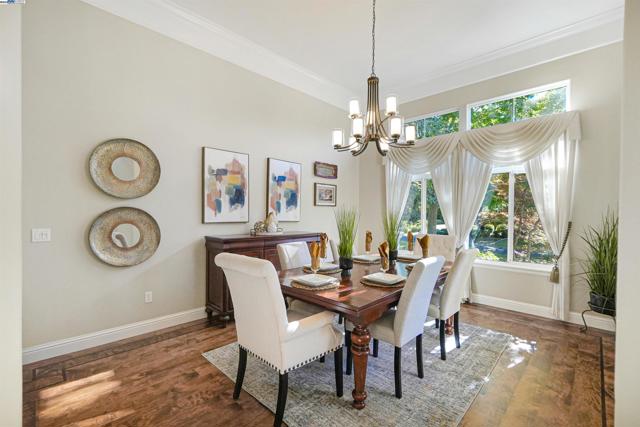 964 Piemonte Dr, Pleasanton CA: https://media.crmls.org/mediaz/b5d8c1d4-cb14-47d2-900c-38acd1bdd8fa.jpg