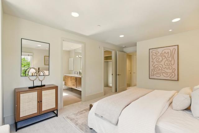 958 California Street, Mountain View CA: https://media.crmls.org/mediaz/b5d910d7-8b14-465d-8862-289b084fc453.jpg