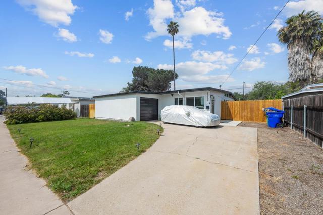 6252 Lake Albano Avenue, San Diego CA: https://media.crmls.org/mediaz/b5d9fd0c-537e-47fe-a893-f7c94134dcff.jpg