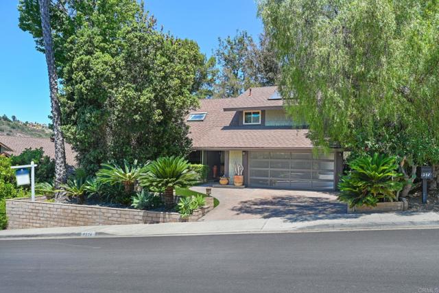 9574 Paseo Montril, San Diego CA: https://media.crmls.org/mediaz/b5da55ff-d4c9-4088-a7ab-d2558163924c.jpg
