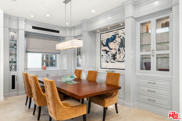 1380 Summitridge Place, Beverly Hills CA: https://media.crmls.org/mediaz/b5dad5ed-06a5-4865-849f-5236053b23fd.jpg