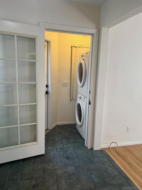 4130 Oregon St, San Diego CA: https://media.crmls.org/mediaz/b5dae660-908c-40f6-b623-ed7fb1e825b6.jpg