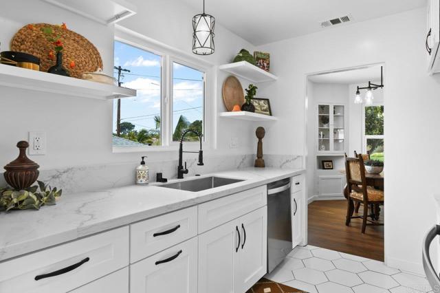 4055 Bernice Drive, San Diego CA: https://media.crmls.org/mediaz/b5dc8214-46b8-4fe3-9e94-8c093a69ad22.jpg