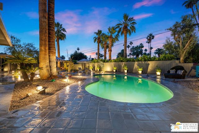1251 E San Lorenzo Road, Palm Springs CA: https://media.crmls.org/mediaz/b5dca5b6-71b8-435b-b917-a83236099381.jpg