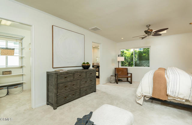 Detail Gallery Image 30 of 74 For 3550 Santa Carlotta St, Glendale,  CA 91214 - 5 Beds | 4 Baths