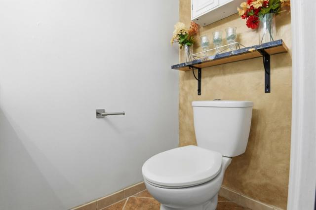 3375 Norton Way, Pleasanton CA: https://media.crmls.org/mediaz/b5dfb5db-4500-4c2f-b316-2b76e7d3bf2c.jpg