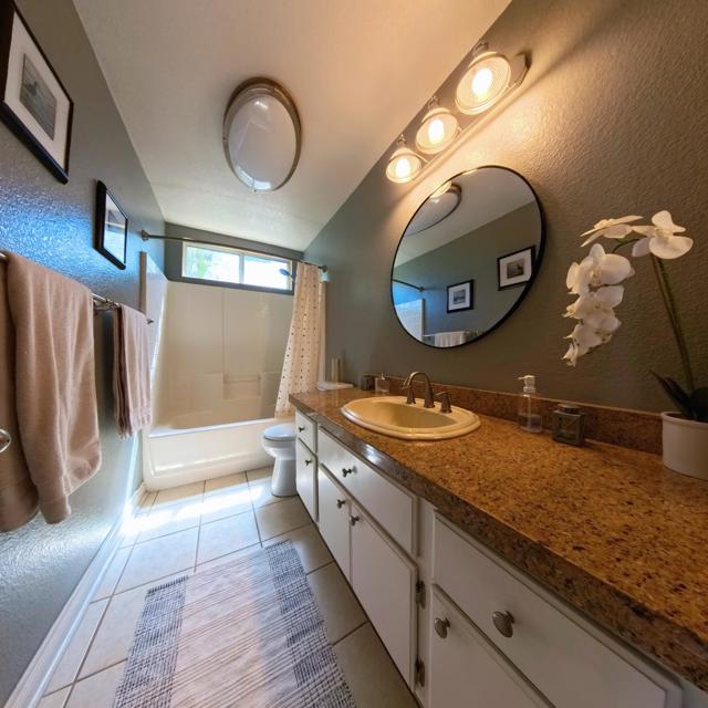 37879 Hollister Drive, Palm Desert, CA 92211
