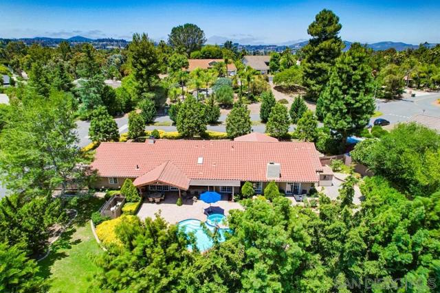 16657 Valle Verde Rd, Poway CA: https://media.crmls.org/mediaz/b5e0f3f9-2903-469a-9136-f35f32f97cc5.jpg