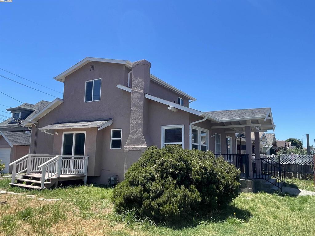 5483 Wadean Pl