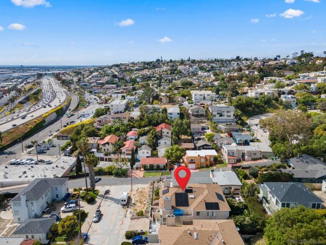 3535 Columbia St, San Diego CA: https://media.crmls.org/mediaz/b5e1d2b4-0ea2-43d4-a25b-a973788512b3.jpg