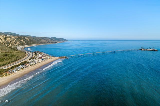 6768 Breakers Way, Ventura CA: https://media.crmls.org/mediaz/b5e21db2-5837-4088-abae-1bcb6fa8cee6.jpg