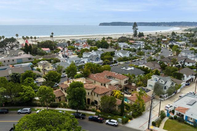 1038 E Ave, Coronado CA: https://media.crmls.org/mediaz/b5e23c64-0744-4f60-b744-07f23a397d95.jpg
