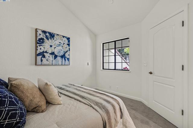 39280 Marbella Terraza, Fremont CA: https://media.crmls.org/mediaz/b5e2a790-e816-4f40-b876-86d36895de94.jpg