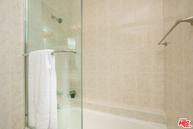 8114 Manitoba Street, Playa del Rey CA: https://media.crmls.org/mediaz/b5e3507e-9256-4ed7-b5c3-618cd5b65588.jpg