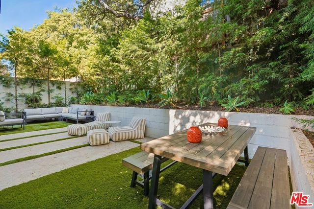 2215 5th Street, B photo 34