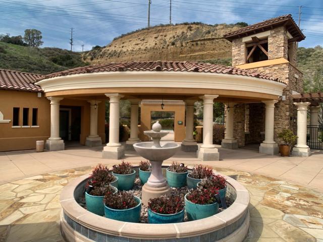 2668 Escala Circle, San Diego CA: https://media.crmls.org/mediaz/b5e43e5d-e09d-4536-8f2b-f18f4bd2d77f.jpg