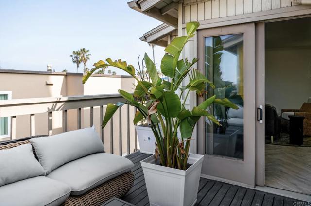 5152 Brighton Avenue, San Diego CA: https://media.crmls.org/mediaz/b5e4dcfb-9dca-4203-8699-7257013d99c1.jpg