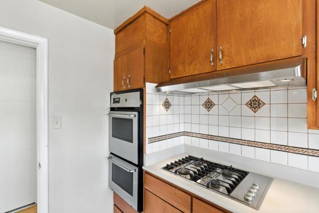 541 Diamond Avenue, South San Francisco CA: https://media.crmls.org/mediaz/b5e55fe2-358c-427a-bae0-06cbb93160ed.jpg