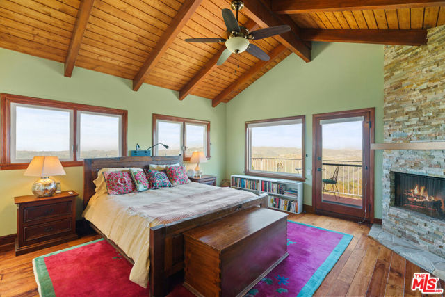 2303 Tuna Canyon Road, Topanga CA: https://media.crmls.org/mediaz/b5e5ad79-0d58-4abc-8048-836850fa7e14.jpg