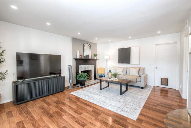 13791 Via Tres Vista, San Diego CA: https://media.crmls.org/mediaz/b5e5d3e7-655c-4f49-9f9e-84caa7fd8a9b.jpg