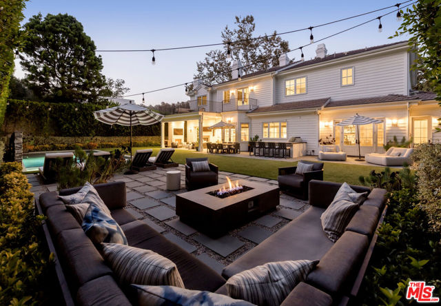 1943 Mandeville Canyon Road, Los Angeles CA: https://media.crmls.org/mediaz/b5e622c3-80a4-441a-9bfa-f2c2c6dbf39d.jpg