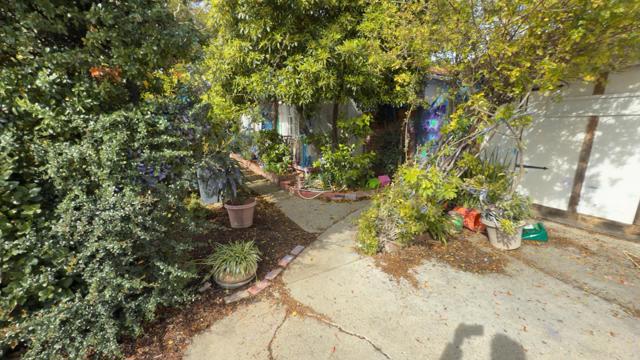 909 Elizabeth Way, Sunnyvale CA: https://media.crmls.org/mediaz/b5e7158a-0c74-427b-9123-4a2ed34228aa.jpg