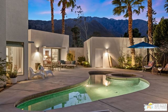 2470 N Cardillo Avenue, Palm Springs CA: https://media.crmls.org/mediaz/b5e7182f-ad87-4c66-82c1-a65f953c1bc7.jpg