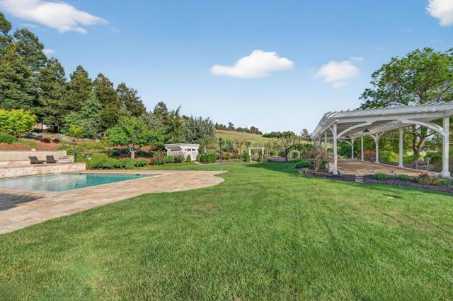 9540 Via Del Oro, Gilroy CA: https://media.crmls.org/mediaz/b5e870ad-128c-4a64-94a7-f53849e31ccd.jpg