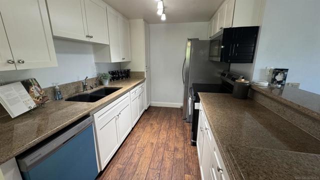 227 Woodland Pkwy #265, San Marcos CA: https://media.crmls.org/mediaz/b5e99ed6-9e47-43ee-8a6f-2da14ed17141.jpg