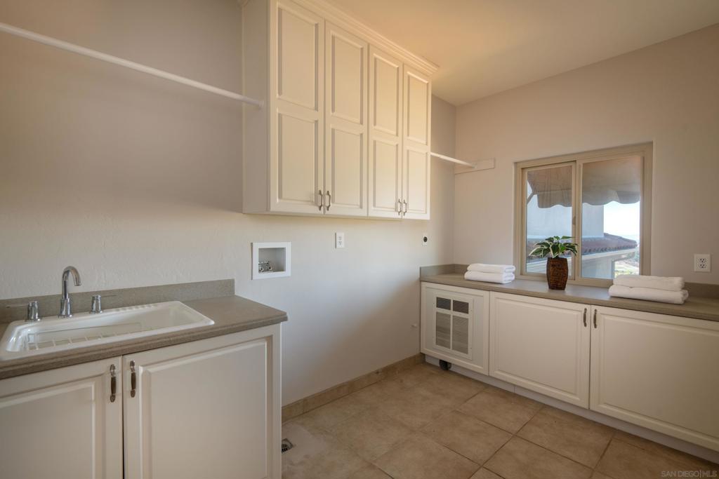 MLS #250036905SD image #40