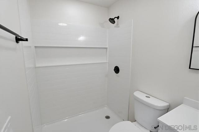 742 Eastshore Ter, Chula Vista CA: https://media.crmls.org/mediaz/b5eae7be-0f89-450d-a6ae-8dc4076a37a0.jpg