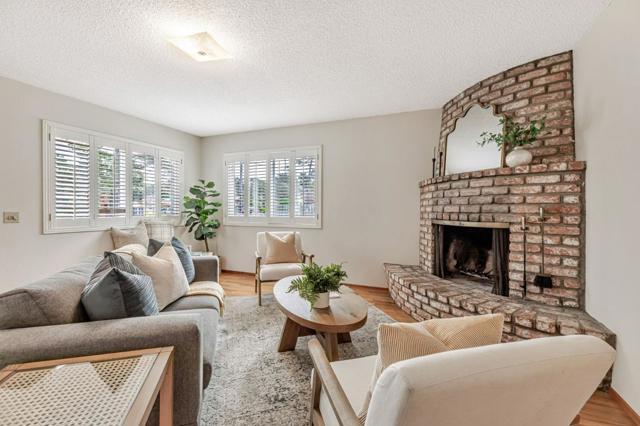 801 Lobos Street, Monterey CA: https://media.crmls.org/mediaz/b5ebaf70-8d54-4b2e-880e-f59862ebe628.jpg